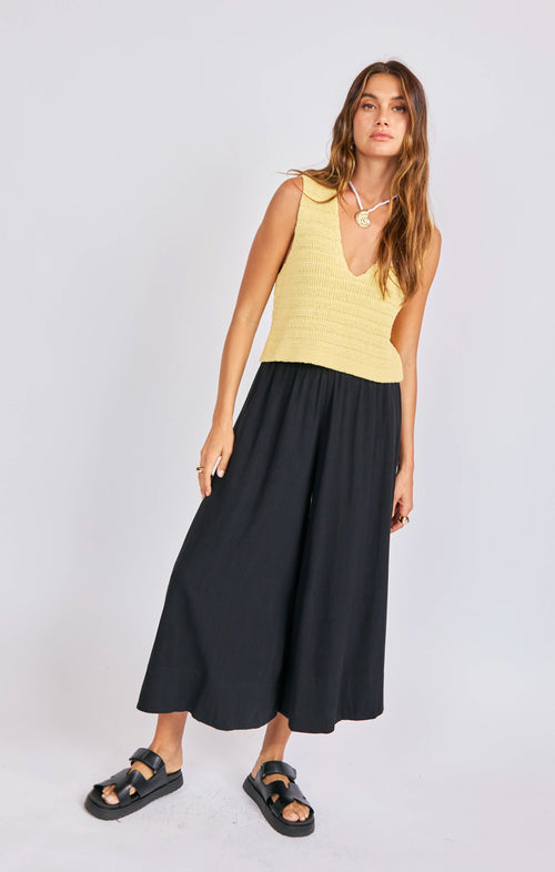 Pineapple Sweater Tank in Lemon - mood image