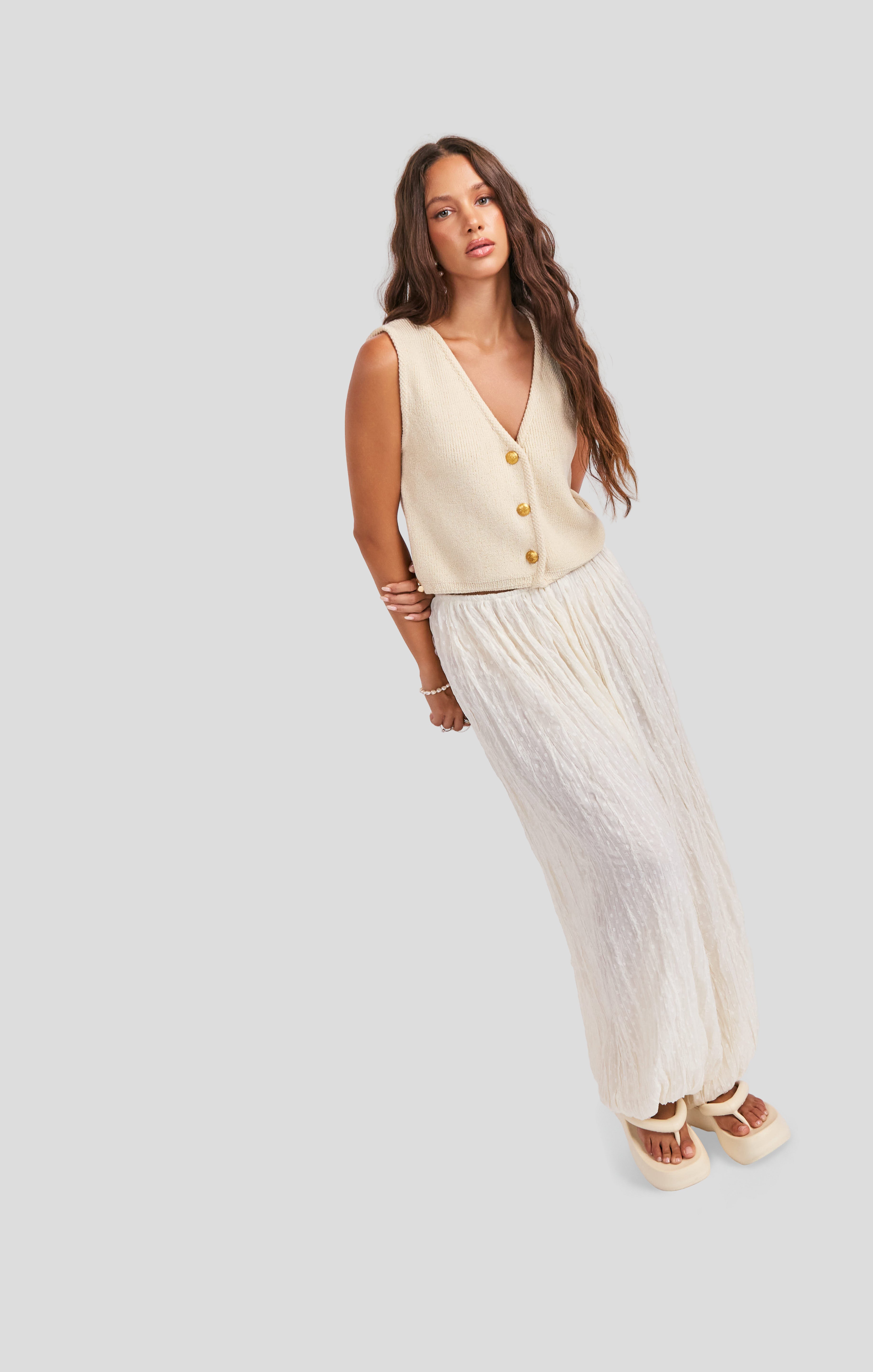 Seven Seas Sweater Vest in Cream - mood image