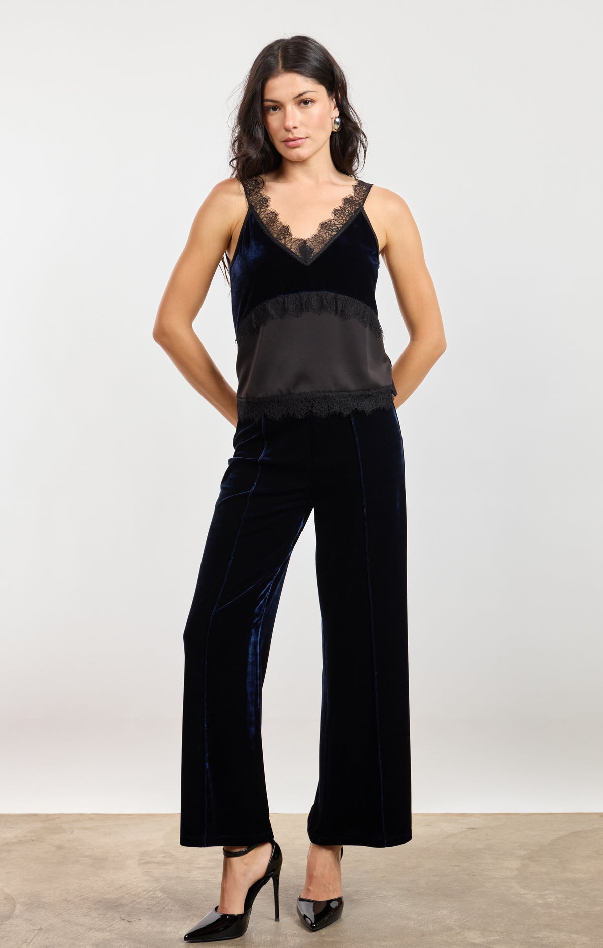 Cheryl Velvet Mix Top